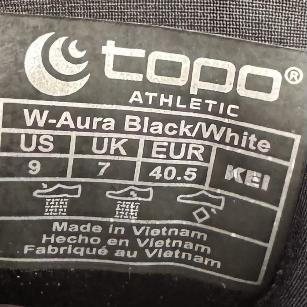 Topo Athletic Aura Womens Size 9 Black White 5mm Drop Road Running Shoes - Picture 13 of 13